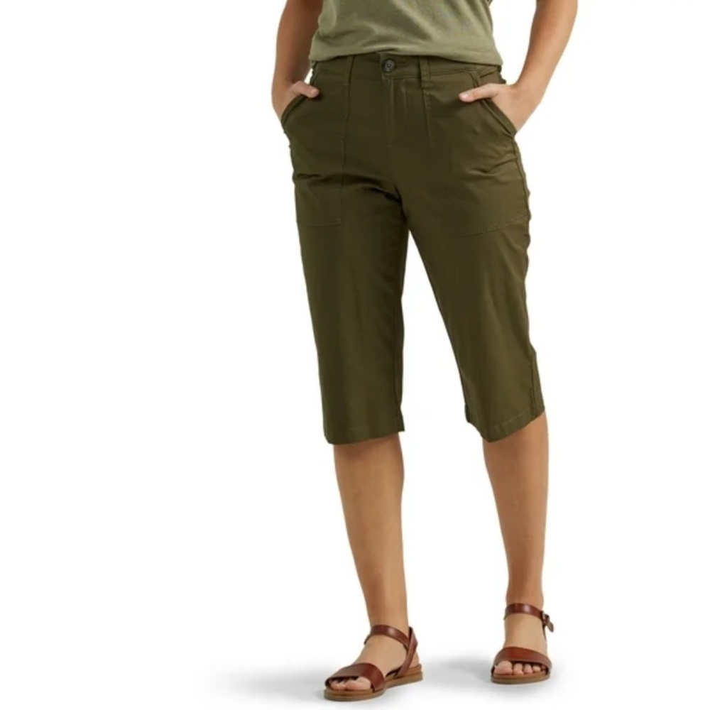 NWOT Lee Women's Ultra Lux Comfort with Flex-To-Go Utility Skimmer